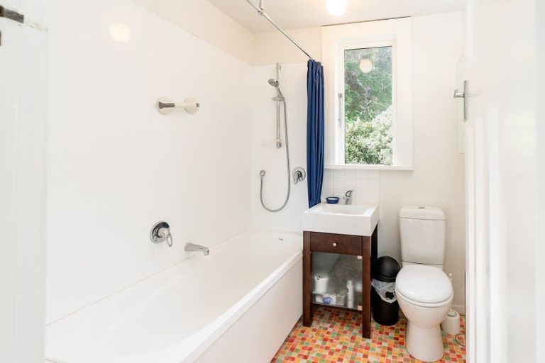 Photo of property in 109f7 Majoribanks Street, Mount Victoria, Wellington, 6011