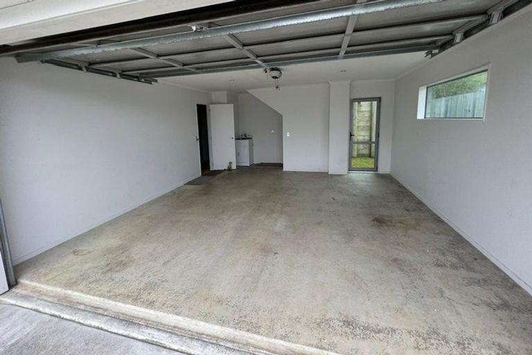 Photo of property in 21 Cresswell Place, Johnsonville, Wellington, 6037