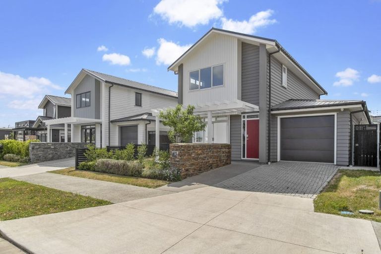Photo of property in 19 Fort Lincoln Loop, Karaka, Papakura, 2113