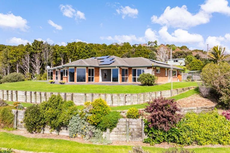 Photo of property in 17 Wairimu Way, Waipu, 0582