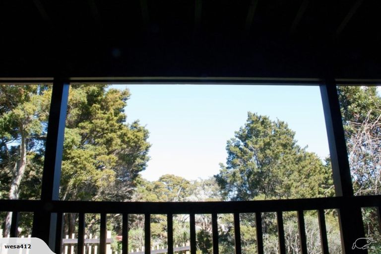 Photo of property in 11 Nea Place, Hillcrest, Auckland, 0627