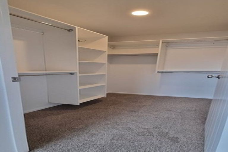 Photo of property in 23 Cambrian Crescent, Flat Bush, Auckland, 2016