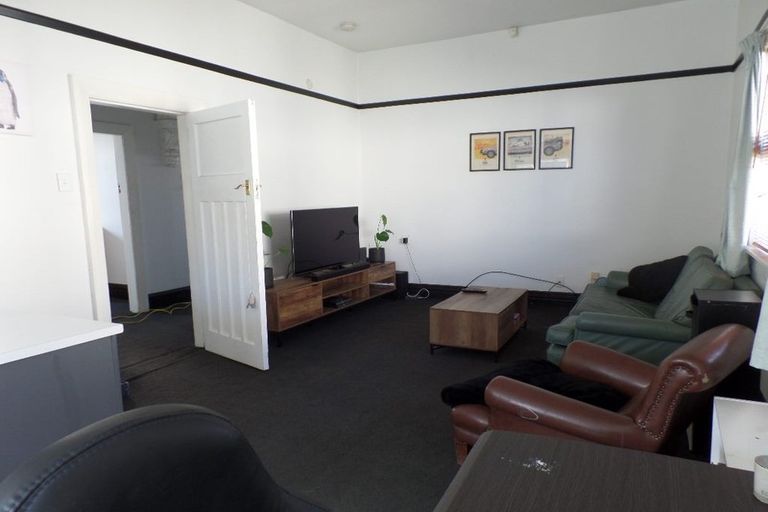 Photo of property in 7 Defoe Place, Waltham, Christchurch, 8023