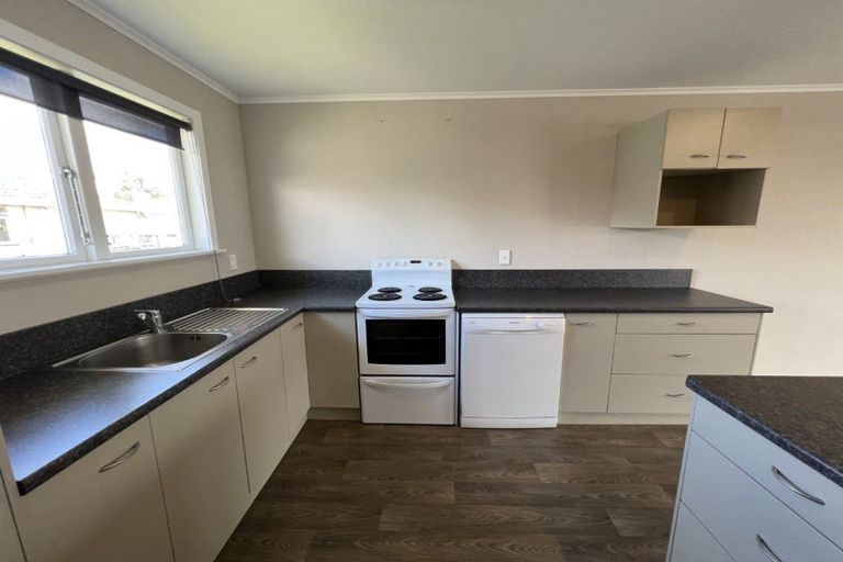 Photo of property in 30 Botanical Road, Takaro, Palmerston North, 4412