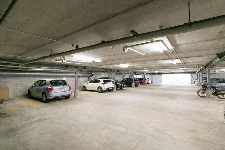 Photo of property in Luxford Villas, 110/72u Herald Street, Berhampore, Wellington, 6023