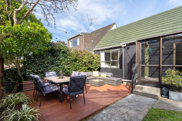 Photo of property in 2 Makatote Grove, Churton Park, Wellington, 6037