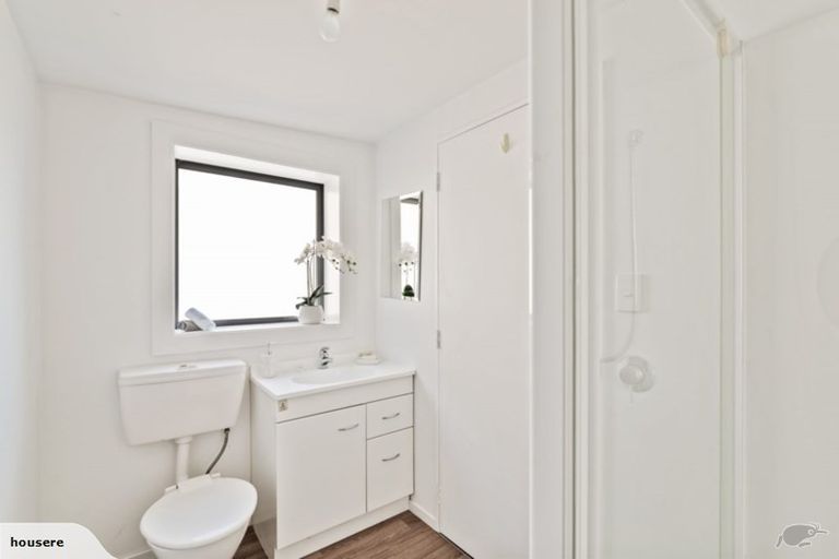 Photo of property in 33 Croziers Road, St Albans, Christchurch, 8052