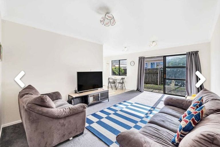 Photo of property in 2/6 Menary Street, Papakura, 2110