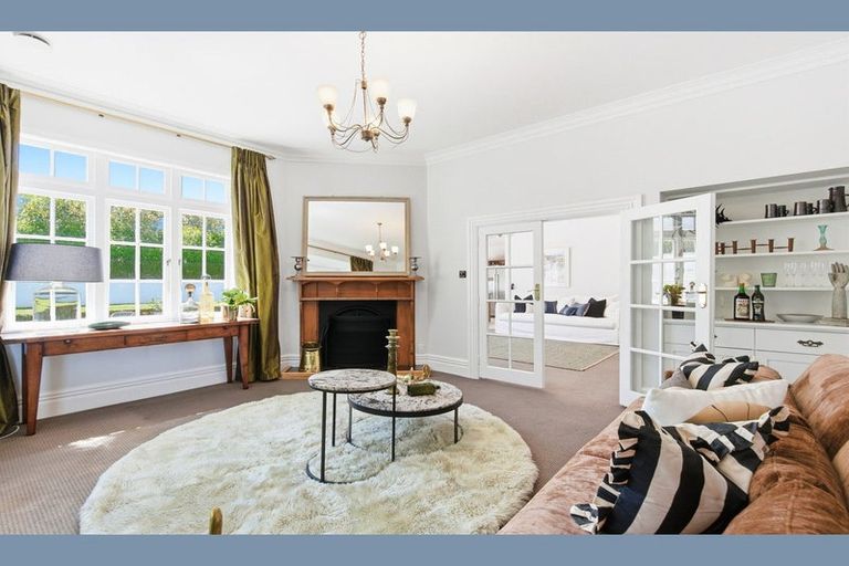 Photo of property in 15 Lucknow Terrace, Khandallah, Wellington, 6035