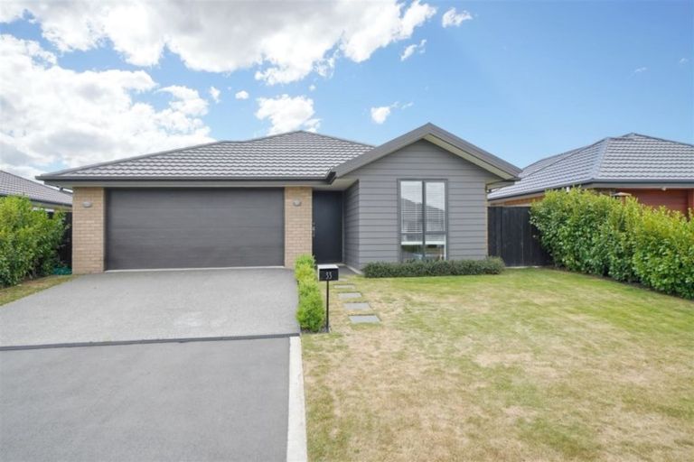 Photo of property in 33 Burford Way, Rolleston, 7615