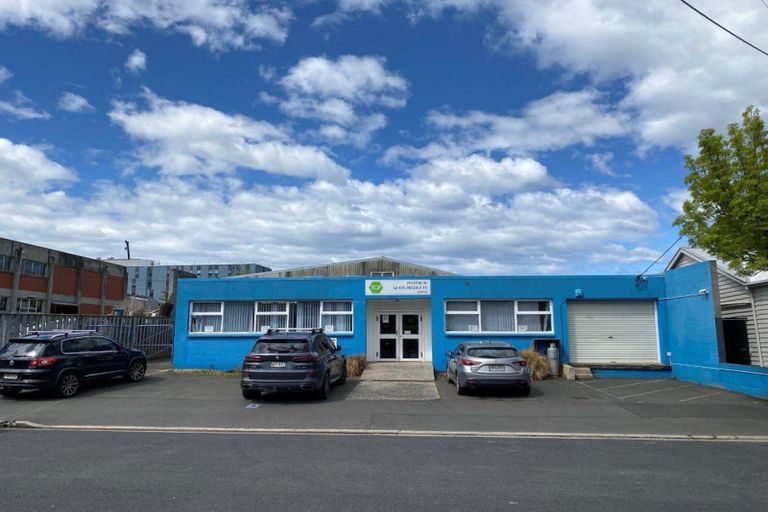 Photo of property in 15 Clyde Street, North Dunedin, Dunedin, 9016