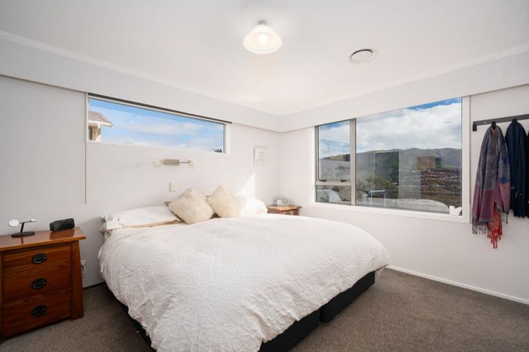 Photo of property in 36 Woodman Drive, Tawa, Wellington, 5028