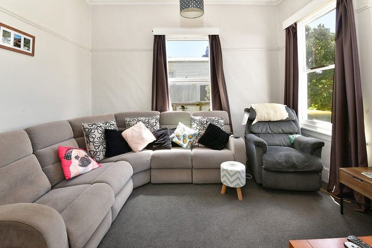 Photo of property in 4 Stewart Street, Helensville, 0800