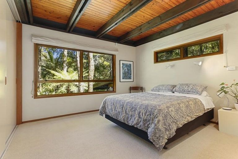 Photo of property in 138 Konini Road, Titirangi, Auckland, 0604