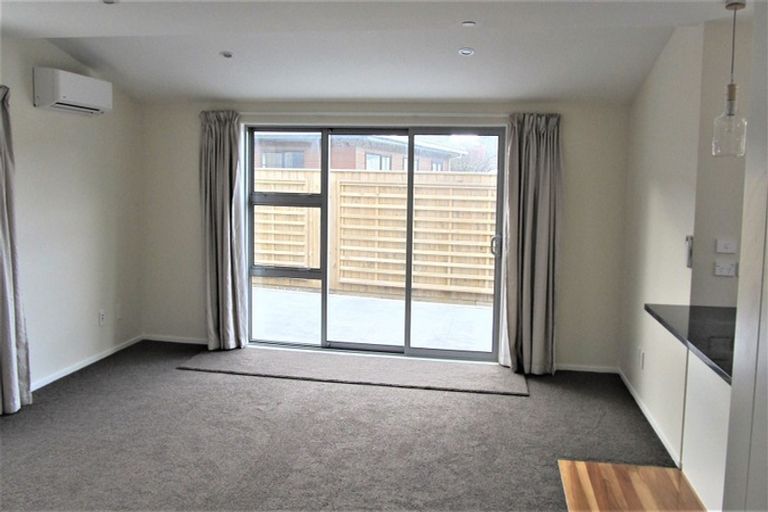 Photo of property in 9 Linden Avenue, Tawa, Wellington, 5028