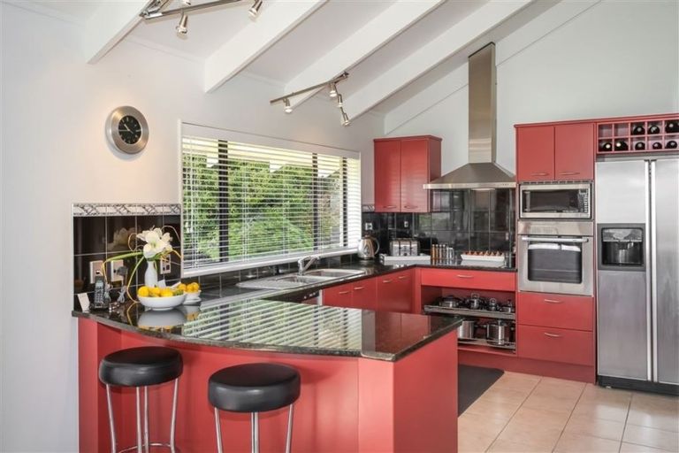 Photo of property in 60 Derbyshire Lane, Karaka, Papakura, 2580