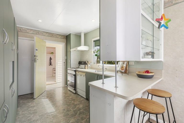 Photo of property in 20 Gardiner Grove, Wainuiomata, Lower Hutt, 5014