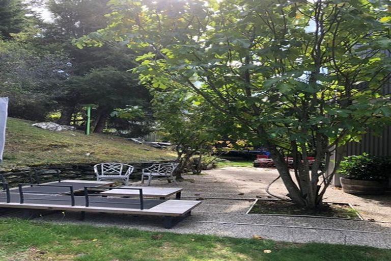 Photo of property in 39 Arawata Terrace, Fernhill, Queenstown, 9300