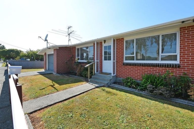 Photo of property in 49 Wilford Street, Wallaceville, Upper Hutt, 5018