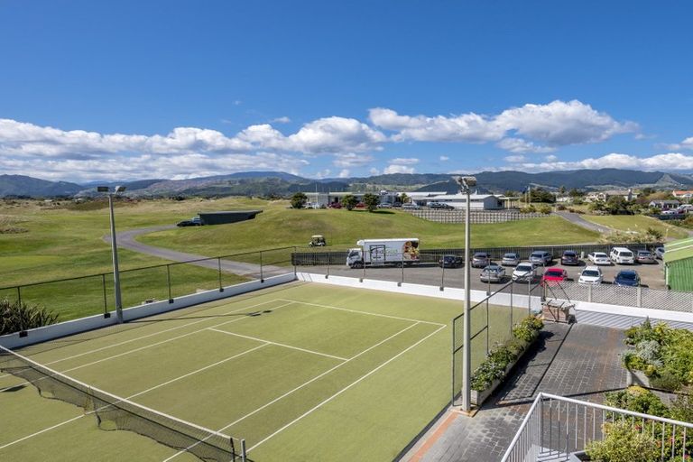 Photo of property in The Links, 378-382 Kapiti Road, Paraparaumu Beach, Paraparaumu, 5032