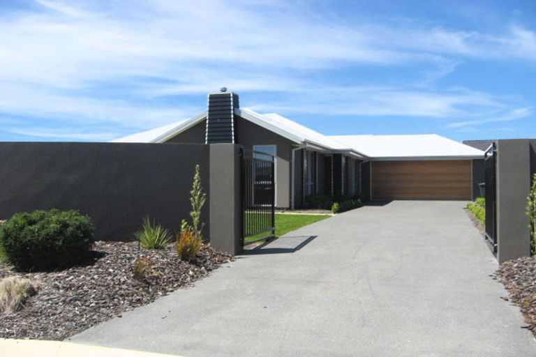 Photo of property in 19 Mistral Road, Northwood, Christchurch, 8051