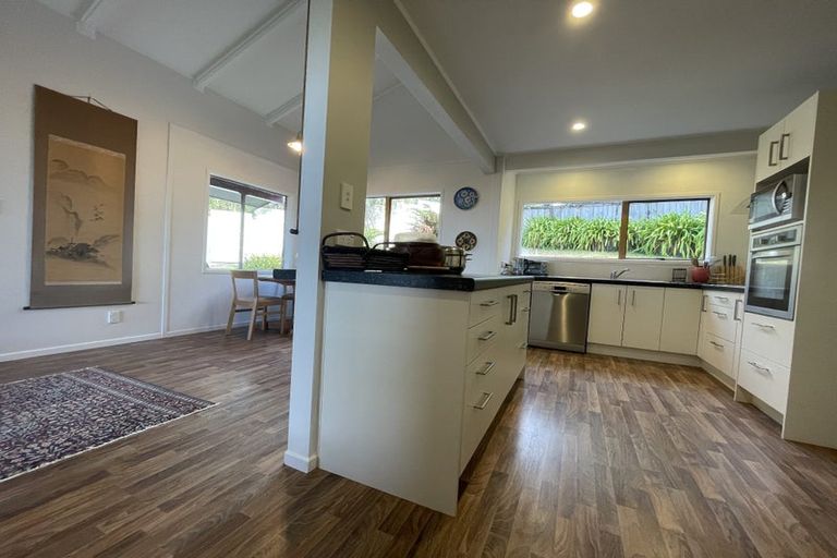 Photo of property in 88 Canongate Street, Birkdale, Auckland, 0626