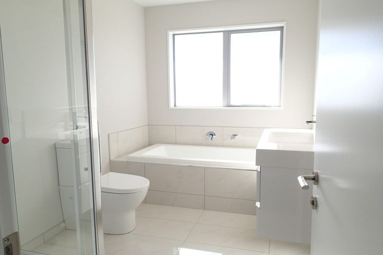 Photo of property in 14 Pimlico Place, Rangiora, 7400