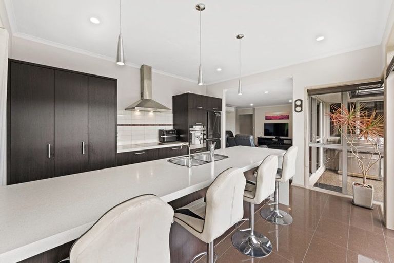 Photo of property in 175 Oraha Road, Kumeu, 0892