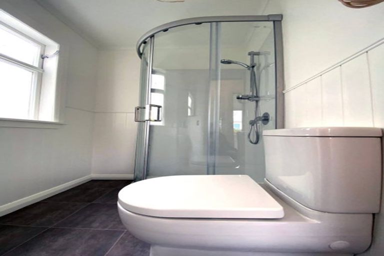 Photo of property in 2/7 Blucher Avenue, Newtown, Wellington, 6021