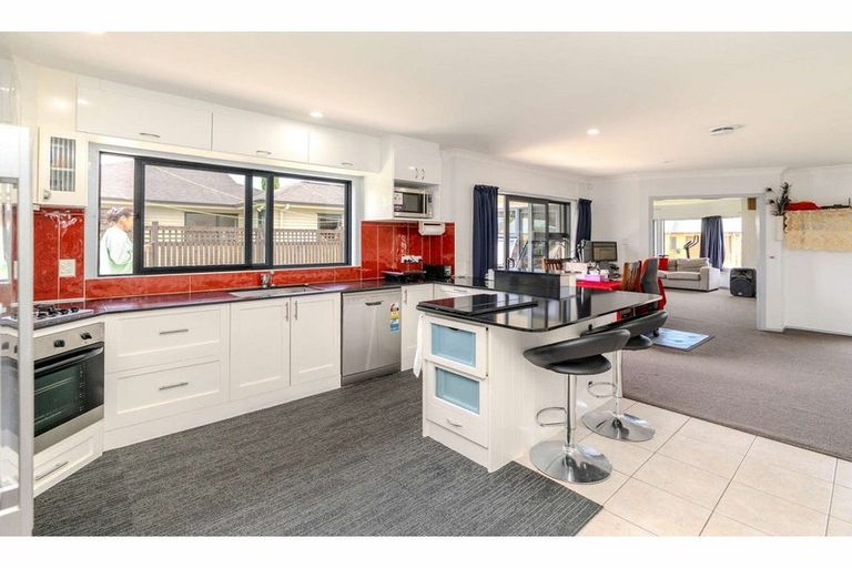 Photo of property in 21 Oakridge Drive, Kerikeri, 0230