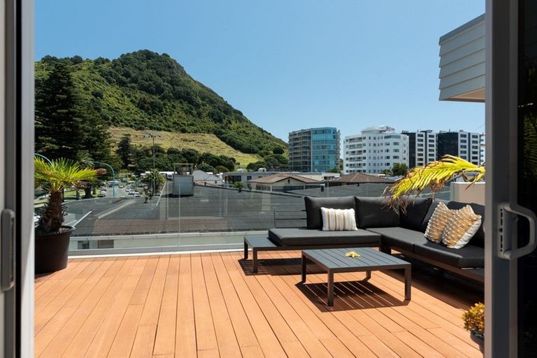 Photo of property in 11 The Mall, Mount Maunganui, 3116