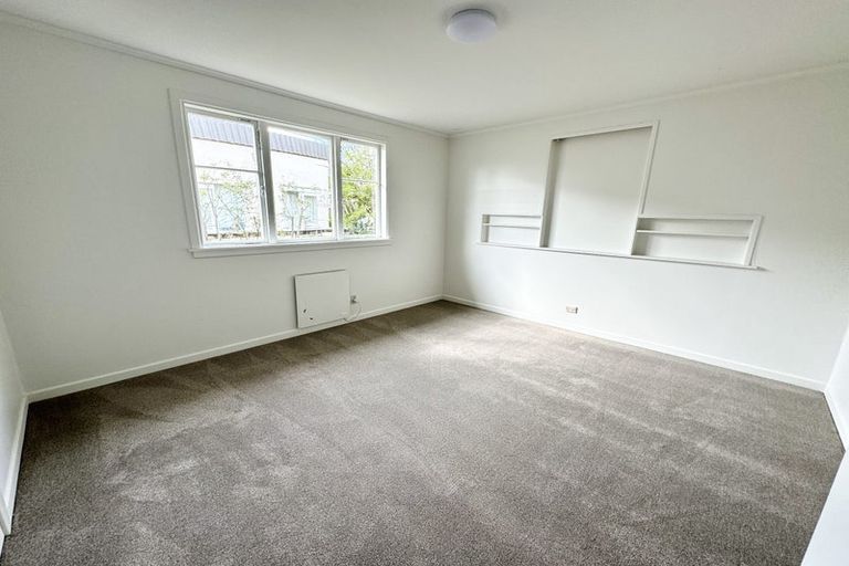 Photo of property in 74 Mcleod Road, Te Atatu South, Auckland, 0610