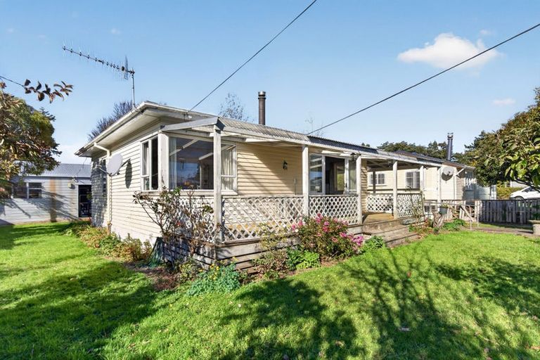 Photo of property in 21 Stanly Street, Eketahuna, 4900