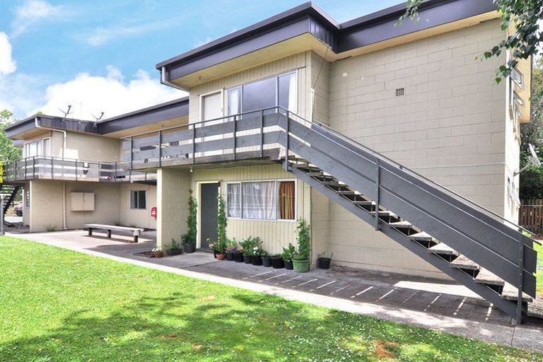 Photo of property in 17u5 May Street, Hamilton East, Hamilton, 3216