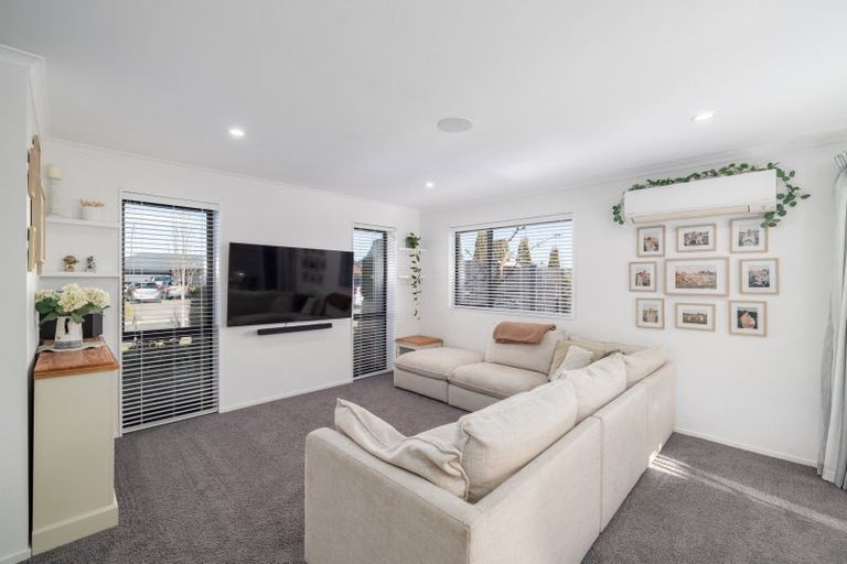 Photo of property in 15 Exeter Lane, Rolleston, 7614