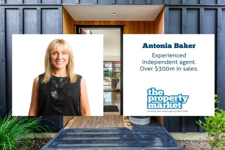 Photo of property in 19 Roby Street, Te Atatu Peninsula, Auckland, 0610