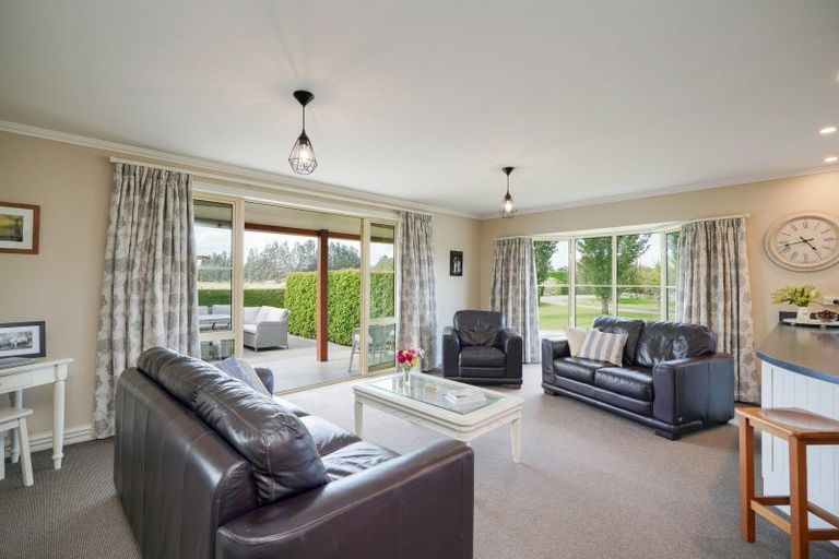 Photo of property in 38b Winton Lorneville Highway, Winton, 9781