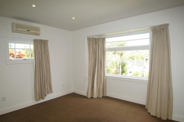 Photo of property in 105 Saint Martins Road, Saint Martins, Christchurch, 8022