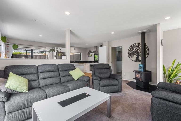 Photo of property in 21 Romana Crescent, Papamoa Beach, Papamoa, 3118
