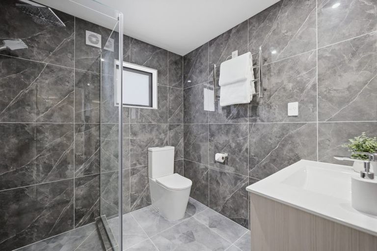 Photo of property in 716a Massey Road, Mangere, Auckland, 2022