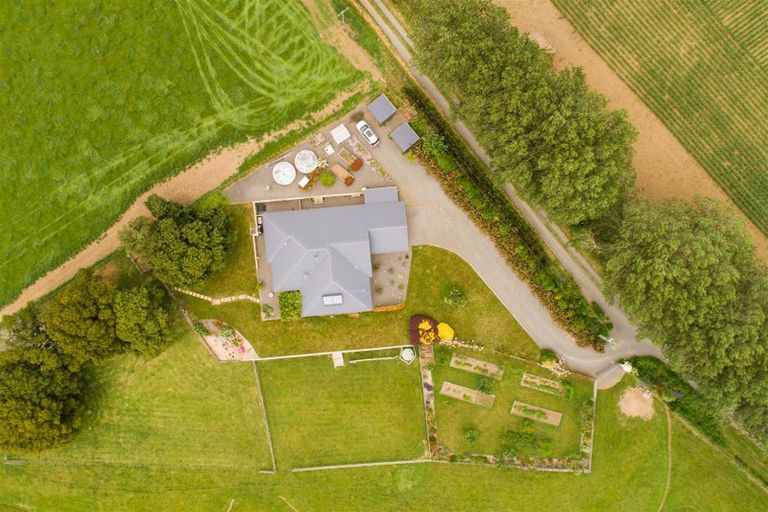 Photo of property in 361 Warrens Road, Marton, 4788