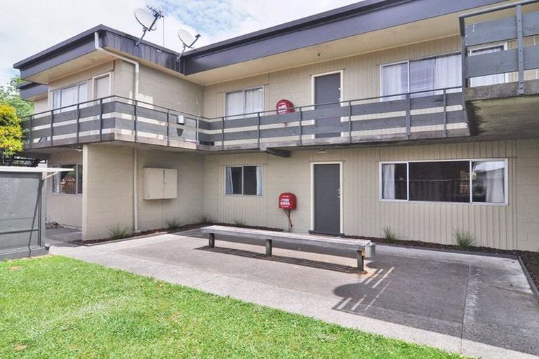 Photo of property in 17u5 May Street, Hamilton East, Hamilton, 3216