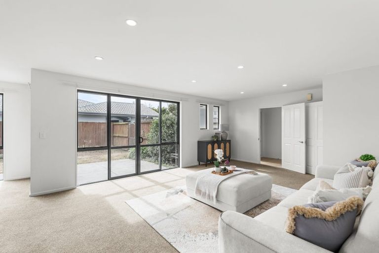 Photo of property in 37 Brookfield Drive, Northwood, Christchurch, 8051