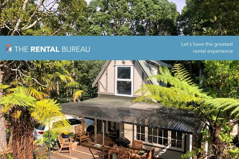 Photo of property in 39 Kauri Point Road, Laingholm, Auckland, 0604