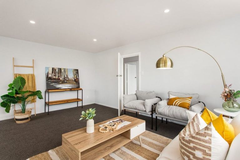 Photo of property in 43 Uxbridge Street, Redwood, Christchurch, 8051