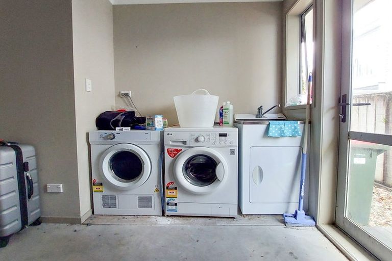 Photo of property in 3u4 Edgecumbe Street, Whitiora, Hamilton, 3200