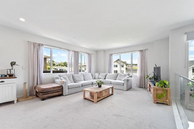 Photo of property in 15 Parkview Drive, Gulf Harbour, Whangaparaoa, 0930