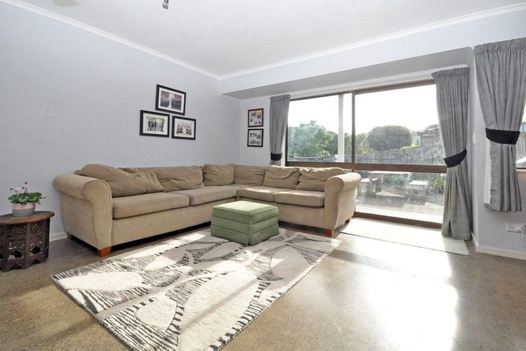 Photo of property in 8a Walbrook Road, Manly, Whangaparaoa, 0930