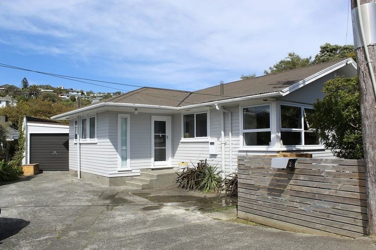 Photo of property in 2 Warren Street, Paparangi, Wellington, 6037