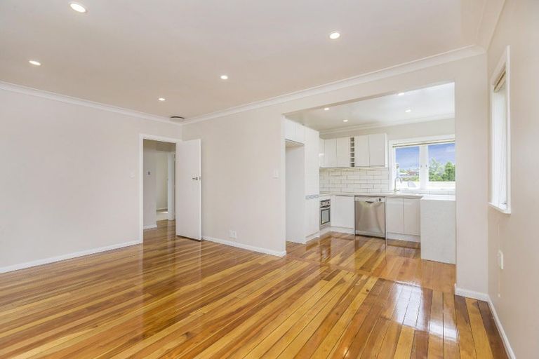 Photo of property in 1/184 Forrest Road, Forrest Hill, Auckland, 0620